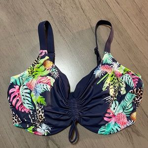 Elomi Bikini Top. 🌺